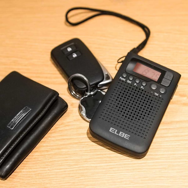 ELBE RF-93 radioapparater Personal Digital Svart