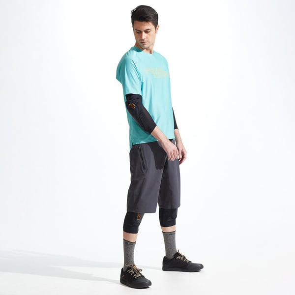 Miniatyrbillede 17 af 18: Pearl Izumi Elevate Unisex Albuebeskyttelse