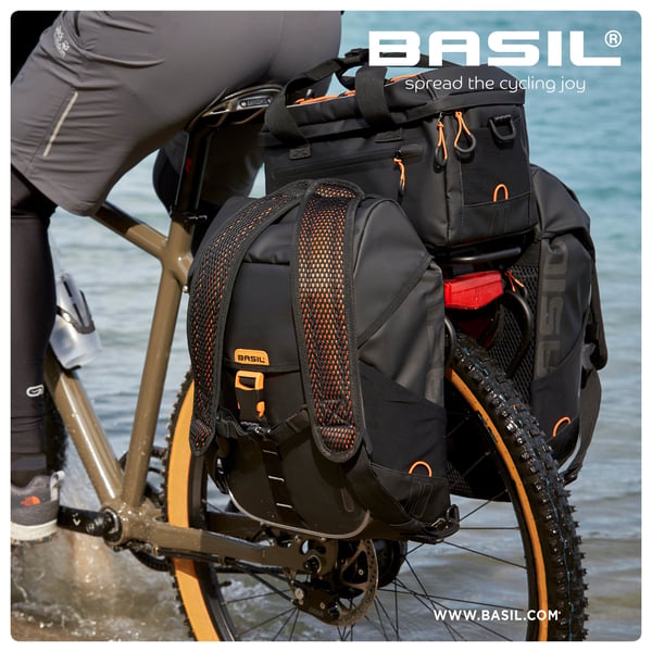 Basil Miles Tarpaulin Bagside Cykeltaske 7 L Presenning Orange, Sort