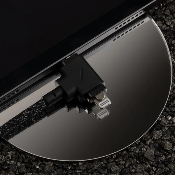 Native Union Belt Duo Pro matkapuhelimen kaapeli Musta 1,5 m USB C USB C/Lightning