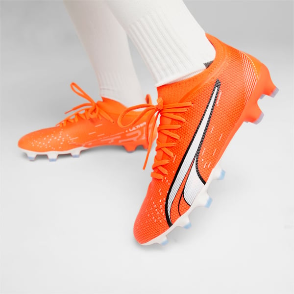 Pikkukuva 6 / 9: PUMA 107222_01_38 joukkueurheilujalkine Jalkapallo Naaras