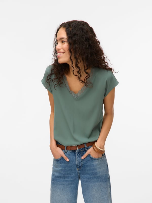 Vero Moda VMBELLA Top,10306060,S Top (tøj) V-hals Ærmeløs Elastin