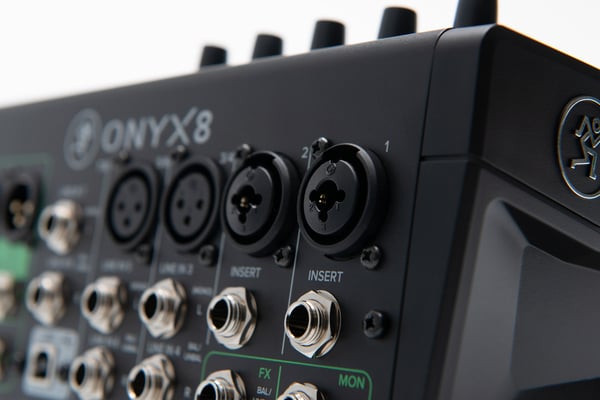 Mackie ONYX 8 8 kanaler 20 - 30000 hz Svart