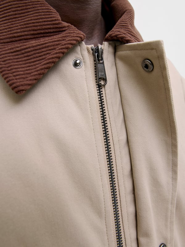 Pikkukuva 4 / 7: Jack & Jones 12288889_132_M takki ja pusakka