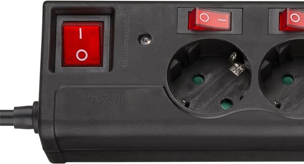 Goobay 72567 overspændingsbeskytter Sort 6 AC stikkontakt(er) 230 V 1,5 m