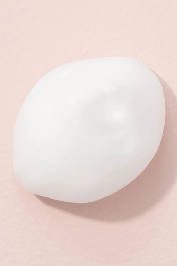 Miniatyrbillede 2 af 3: ALCINA Caviar Anti-Aging Clinical Densifying Styling Mousse Hårmousse Modellering