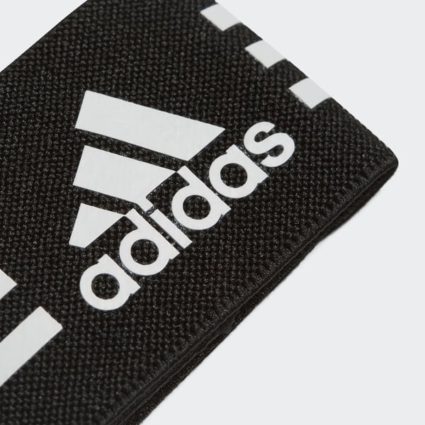 Pikkukuva 2 / 4: adidas säärisuoja 620635
