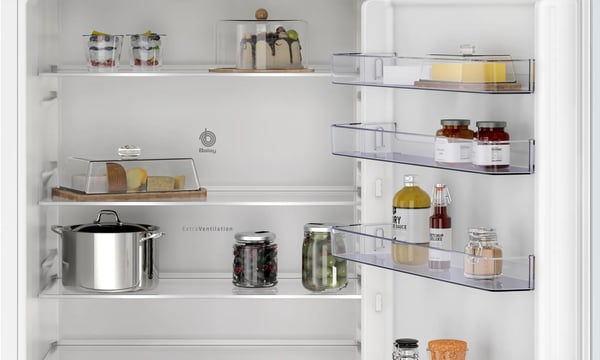Balay 3KIE901F køle-/fryseskab Indbygget 383 L Hvid
