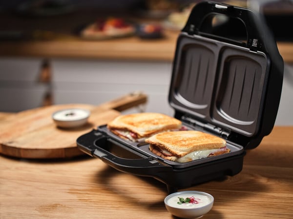 Miniatyrbillede 16 af 21: Eta Sorento Plus sandwichtoaster 900 W Sort