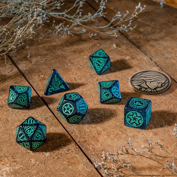Miniatyrbild 3 av 3: Q-workshop The Witcher Dice Set. Yennefer