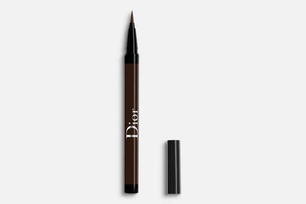 Dior Diorshow On Stage Liner rajaussivellin Nestemäinen 781 Matte Brown Dior Diorshow On Stage Liner rajaussivellin Nestemäinen 781 Matte Brown