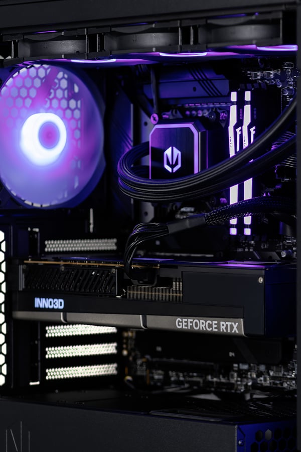 Actina 5901443414063 PC Intel Core Ultra 9 285K 64 GB DDR5-SDRAM 2 TB SSD NVIDIA GeForce RTX 5090 Midi Tower Musta