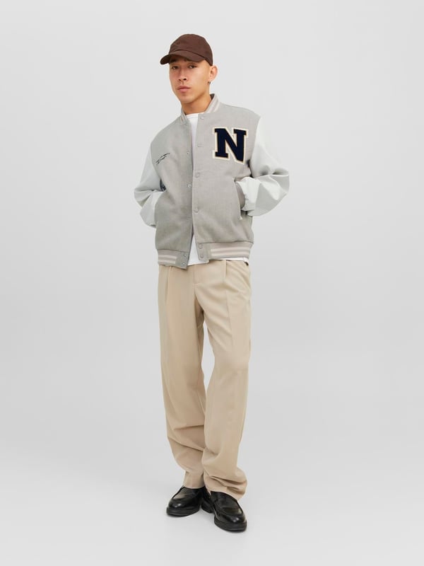 Pikkukuva 5 / 7: Jack & Jones 12241559_1972.59 takki ja pusakka
