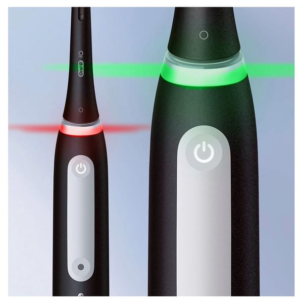 Pikkukuva 3 / 6: Oral-B iO Series 4 Duo Aikuinen Värisevä hammasharja Musta, Valkoinen