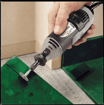 Pikkukuva 2 / 3: Dremel 546 Puu Katkaisulaikka