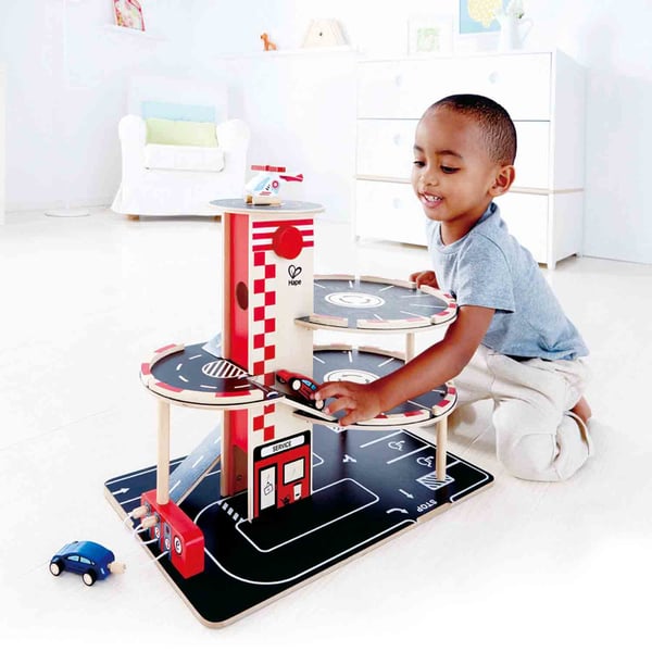 Hape PARK AND GO GARAGE