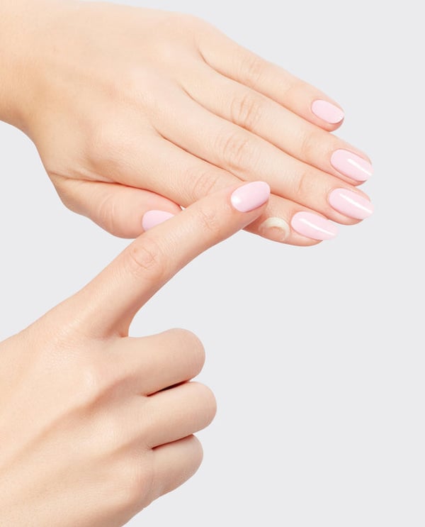 OPI Nature Strong Nails & Skin Kynsinauhan hoitotuote 20 ml