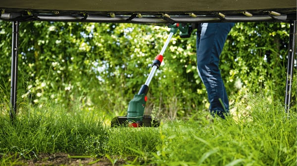 Bosch UniversalGrassCut 26 cm Batteri Grön