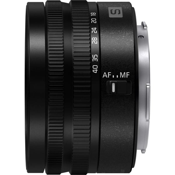 Pikkukuva 12 / 15: Panasonic Lumix DC-S5M2+ S-R1840 18–40 mm MILC-runko 24,2 MP CMOS 12000 x 8000 pikseliä Musta