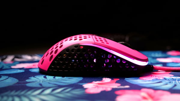 CHERRY XTRFY M4 RGB mus Spil Højre hånd USB Type-A Optisk 16000 dpi