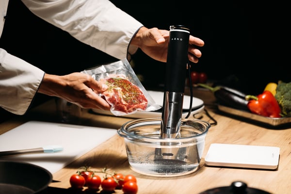 AENO SV1 Sous vide vandovn