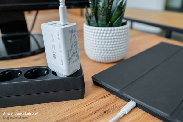 Alcasa PCA-W007W oplader til mobil enhed Universel Hvid Vekselstrøm Hurtig opladning Indendørs