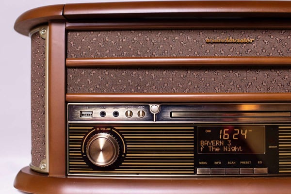 Soundmaster NR565DAB levysoitin Puu