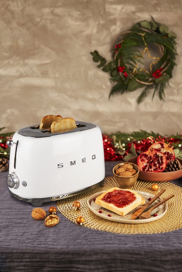 Smeg TSF01WHEU 2 skive(r) 950W Hvid Brødrister (TSF01WHEU)