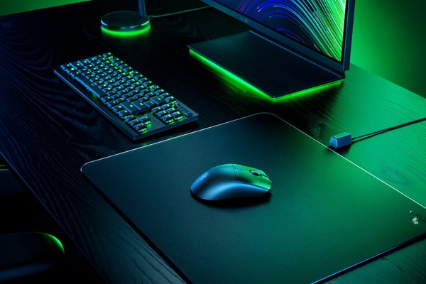 Razer Viper V3 HyperSpeed datormöss Spela högerhand RF Trådlös Optisk 30000 DPI