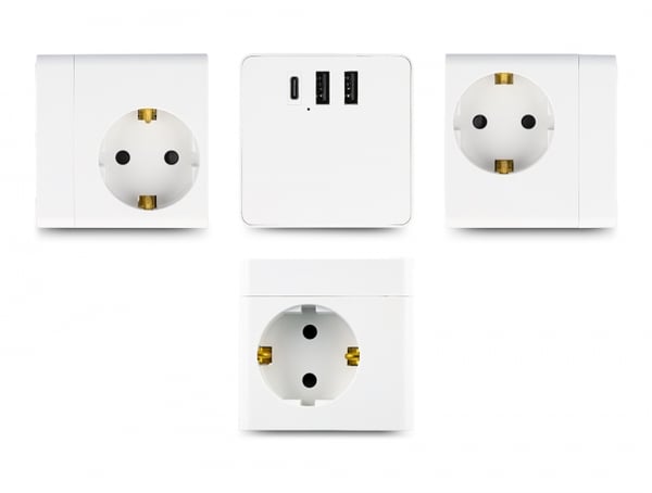DeLOCK 11497 pistorasia CEE 7/3 + USB Valkoinen