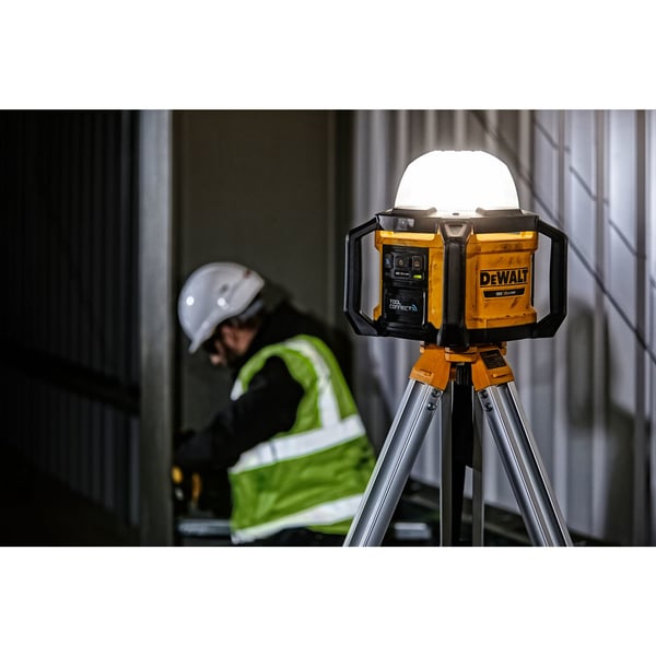 Miniatyrbild 2 av 8: DeWALT DCL074-XJ arbetslampor
