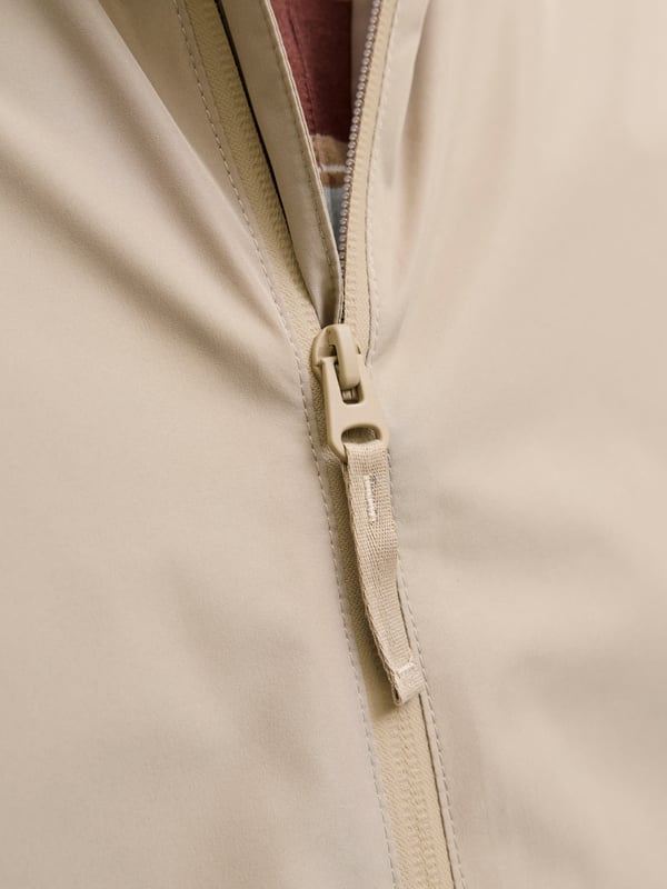 Pikkukuva 2 / 7: Jack & Jones 12278842_1972_XL takki ja pusakka