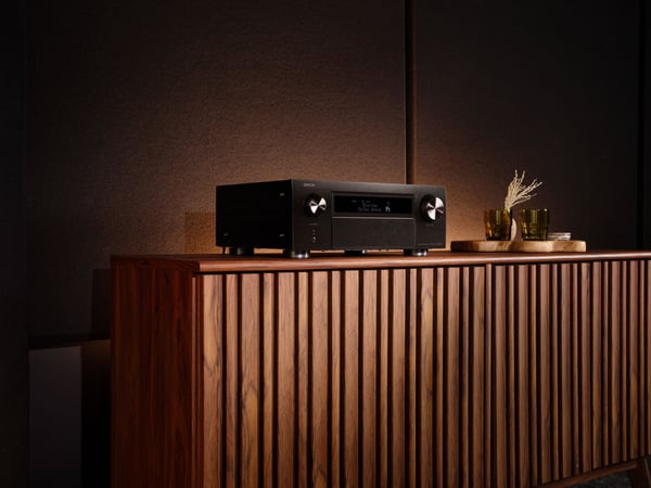 Denon AVC-X6800H 140 W 11.1.4 kanavaa Surround 3D Musta