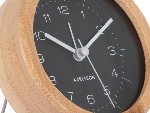 Karlsson Neat Quartz alarmur Sort, Træ