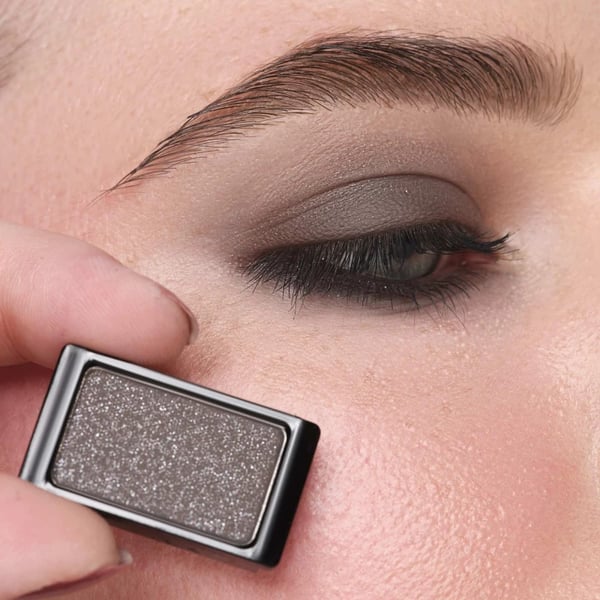 Miniatyrbild 2 av 4: ARTDECO Eyeshadow Glam Refill ögonskugga 0,8 g 311 glam smokey black Glitter