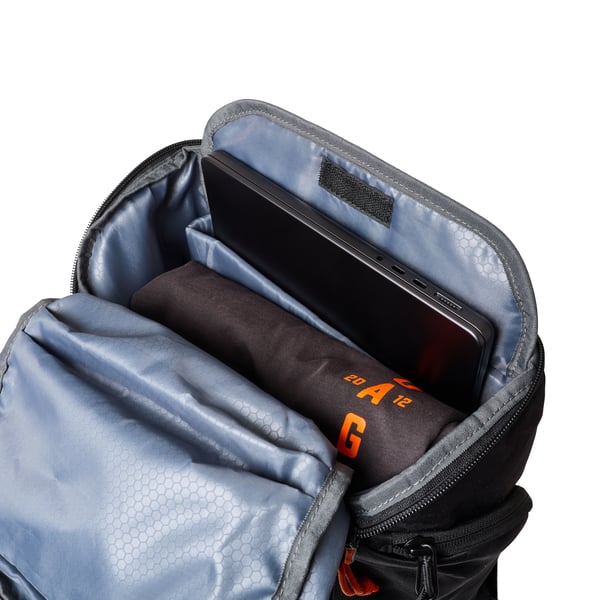 Urban Armor Gear 984174114061 reppu Matkareppu Musta, Harmaa Nailon