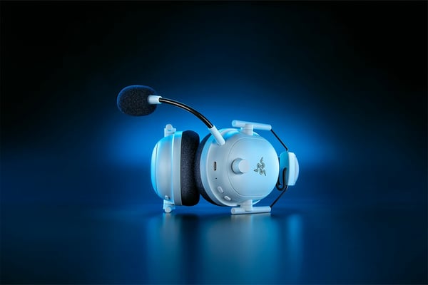 Pikkukuva 2 / 4: Razer BlackShark V2 Pro for PlayStation Kuulokkeet Langaton Pääpanta Pelaaminen USB Type-C Bluetooth Valkoinen