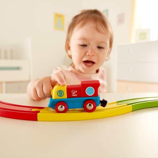 Miniatyrbild 2 av 3: Hape BRAVE LITTLE ENGINE