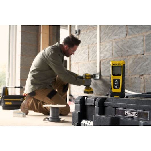 Stanley SLM65 Laserafstandsmåler Sort, Gul 20 m