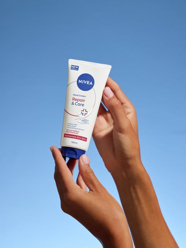 Miniatyrbild 2 av 6: NIVEA Repair & Care Kräm 75 ml Unisex