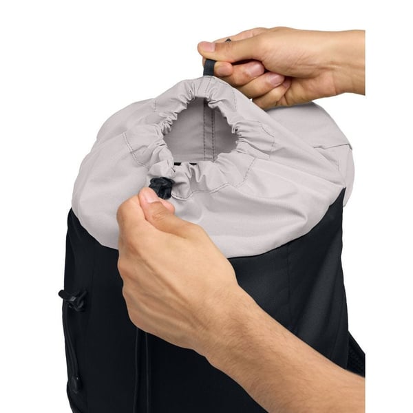 Pikkukuva 9 / 11: VAUDE Jura 18 18 L Musta