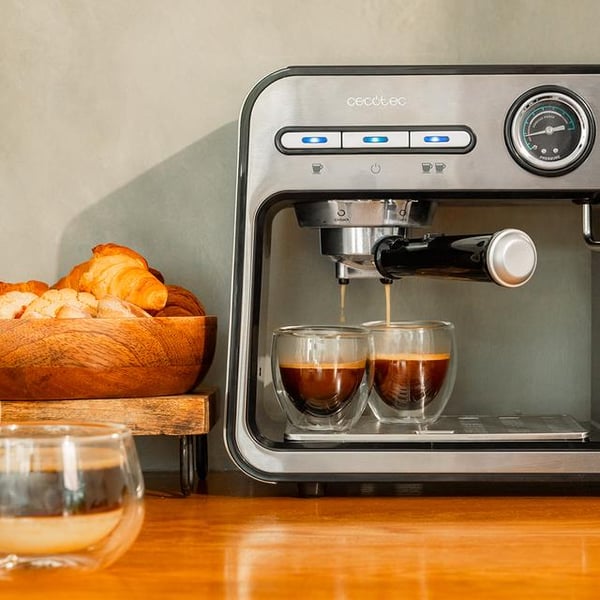 Miniatyrbillede 3 af 11: Cecotec Power Espresso 20 Square Pro Semi-auto Espressomaskine 1 L