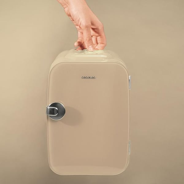 Miniatyrbillede 5 af 7: Cecotec 02694 køleskab Fritstående 4 L Cremefarvet