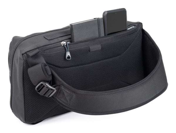 Think Tank PressPass Sling Hårt fodral Svart