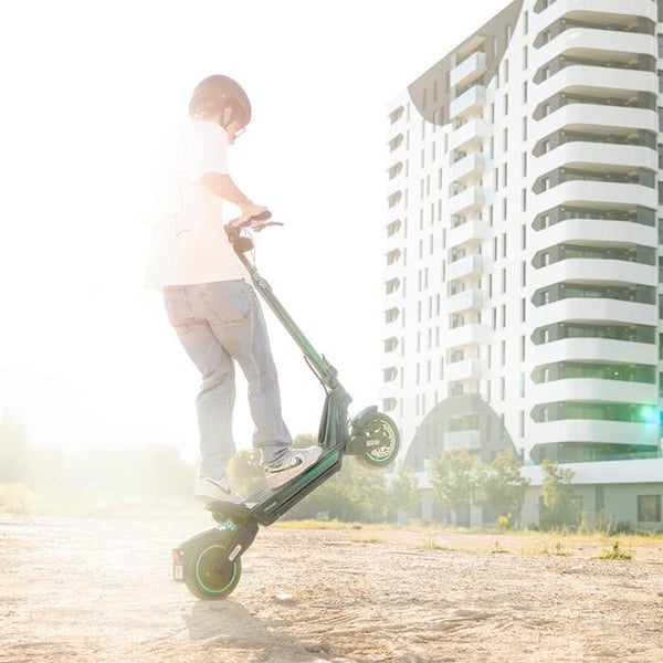 Miniatyrbillede 3 af 16: Cecotec Bongo Y45 Connected elektriske scooter 0 sæde(r) 25 km/t 750 W Sort