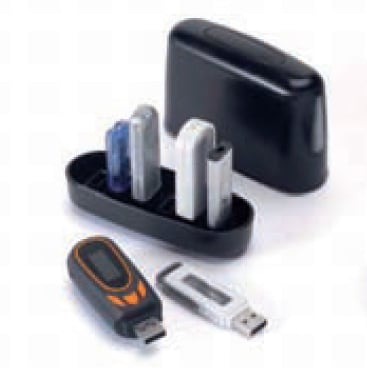 Exponent 47002 USB-muistitikkukotelo Muovi, Kumi Musta Exponent 47002 USB-muistitikkukotelo Muovi, Kumi Musta