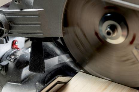 Miniatyrbild 2 av 10: Metabo 610216900 geringssåg 5000 RPM 1100 W