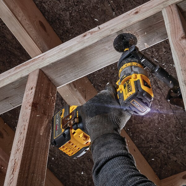 DeWALT DCD999NT-XJ bor 2250 rpm 1,61 kg Sort, Sølv, Gul