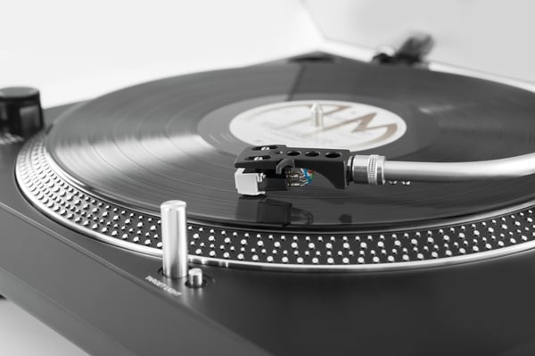 Pikkukuva 7 / 11: TechniSat TechniPlayer LP 300 Suoravetolevysoitin Musta, Hopea