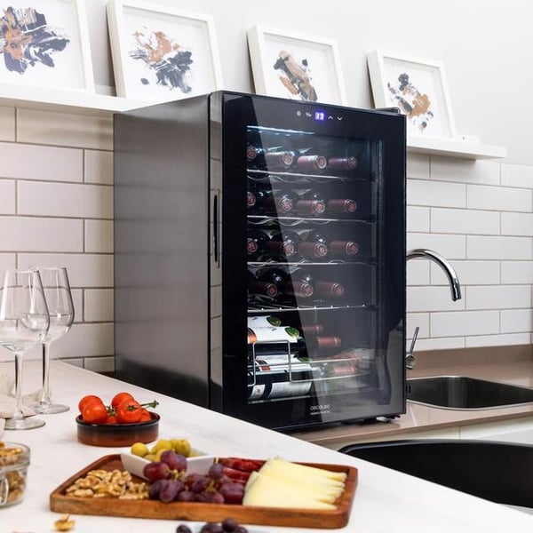 Miniatyrbild 5 av 6: Cecotec 00122 vinkyl Vinkylare med kompressor Fristående Svart, Transparent 20 flaska/flaskor